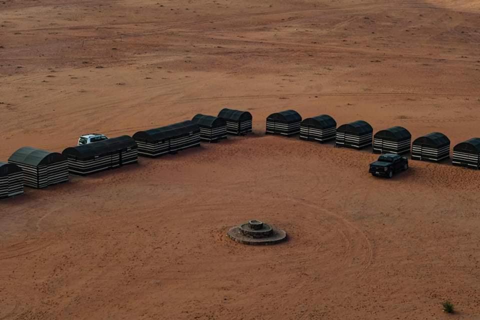 Bedouin Adventure & Tours 호텔 와디럼 외부 사진
