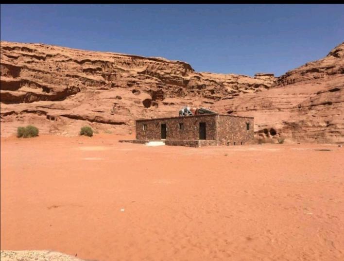 Bedouin Adventure & Tours 호텔 와디럼 외부 사진